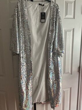 L&B Silver Sequin Open-Front Kimono Cape